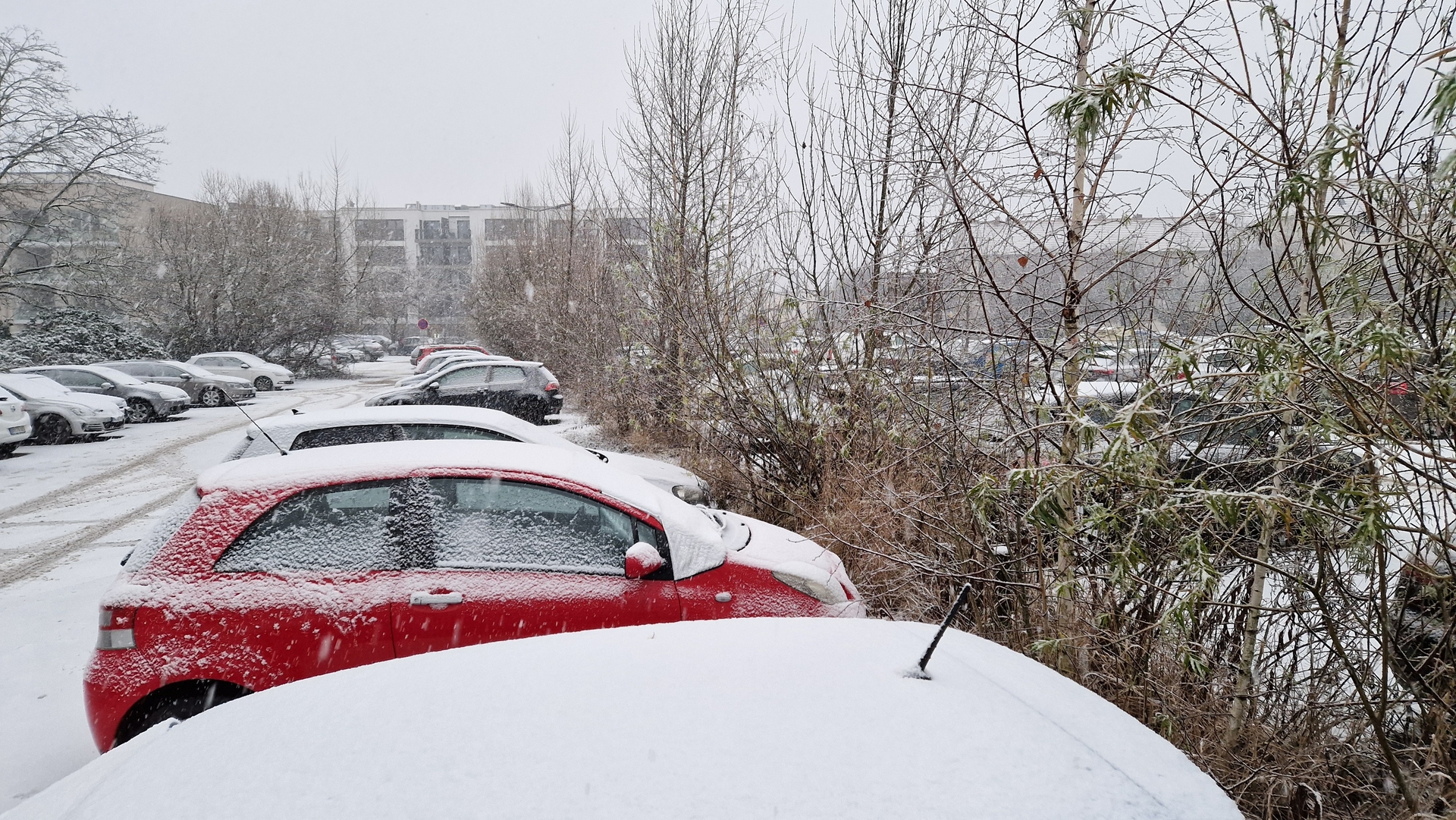 Parkplatz_Bauhofstraße_Schnee_090125